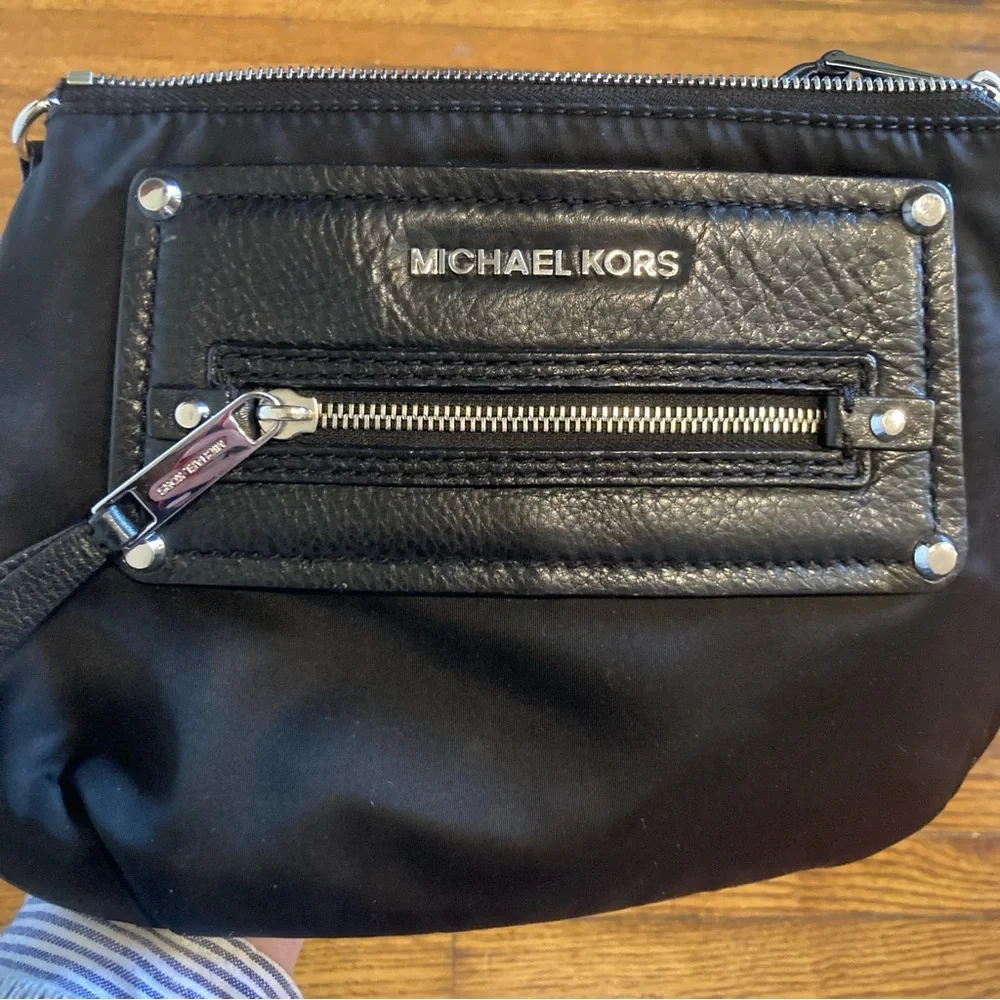 Michael Kors Gilmore bag - Picture 3 of 4